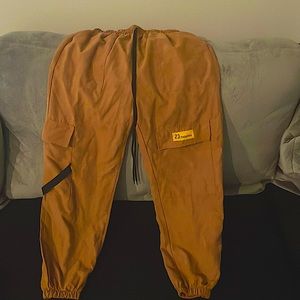 23 Fashion from Shein brown joggers